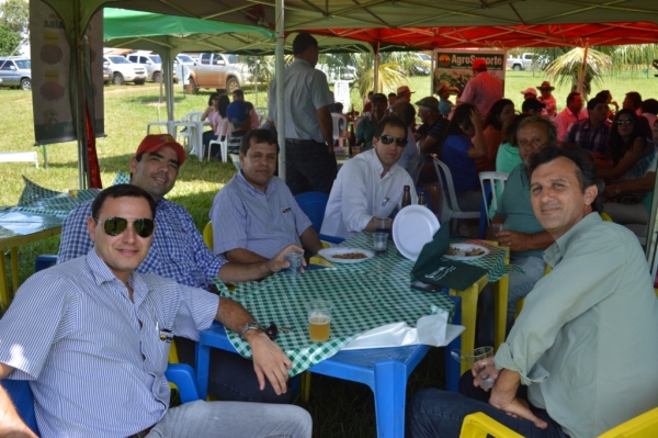  Confraternização - Encontro dos Amigos
