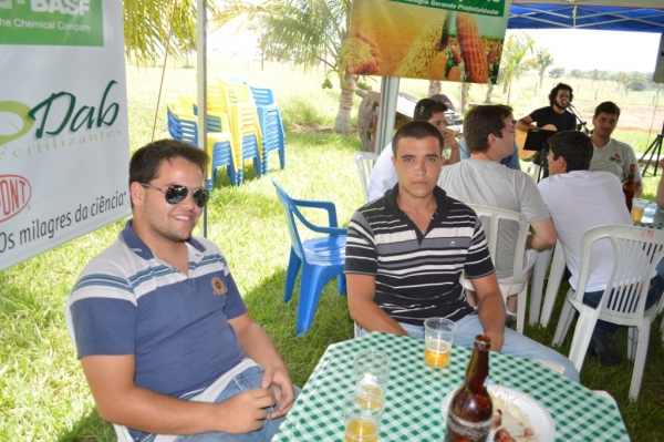  Confraternização - Encontro dos Amigos